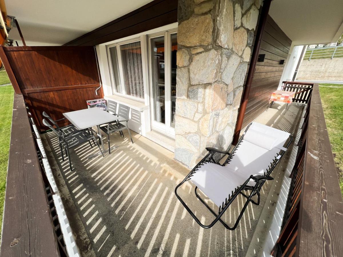 Bel Appartement 3 Pieces Au Pied Des Pistes De Ski Crans-Montana Exteriör bild