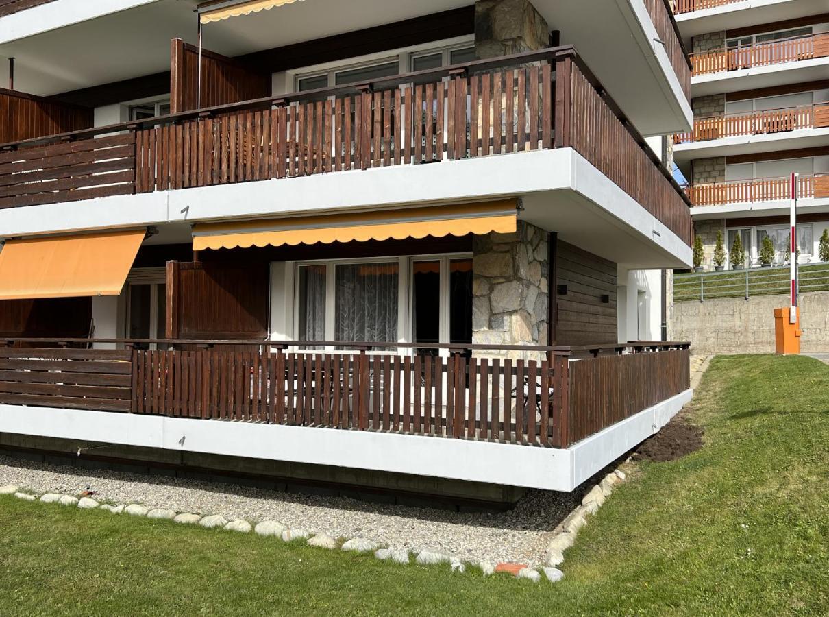 Bel Appartement 3 Pieces Au Pied Des Pistes De Ski Crans-Montana Exteriör bild